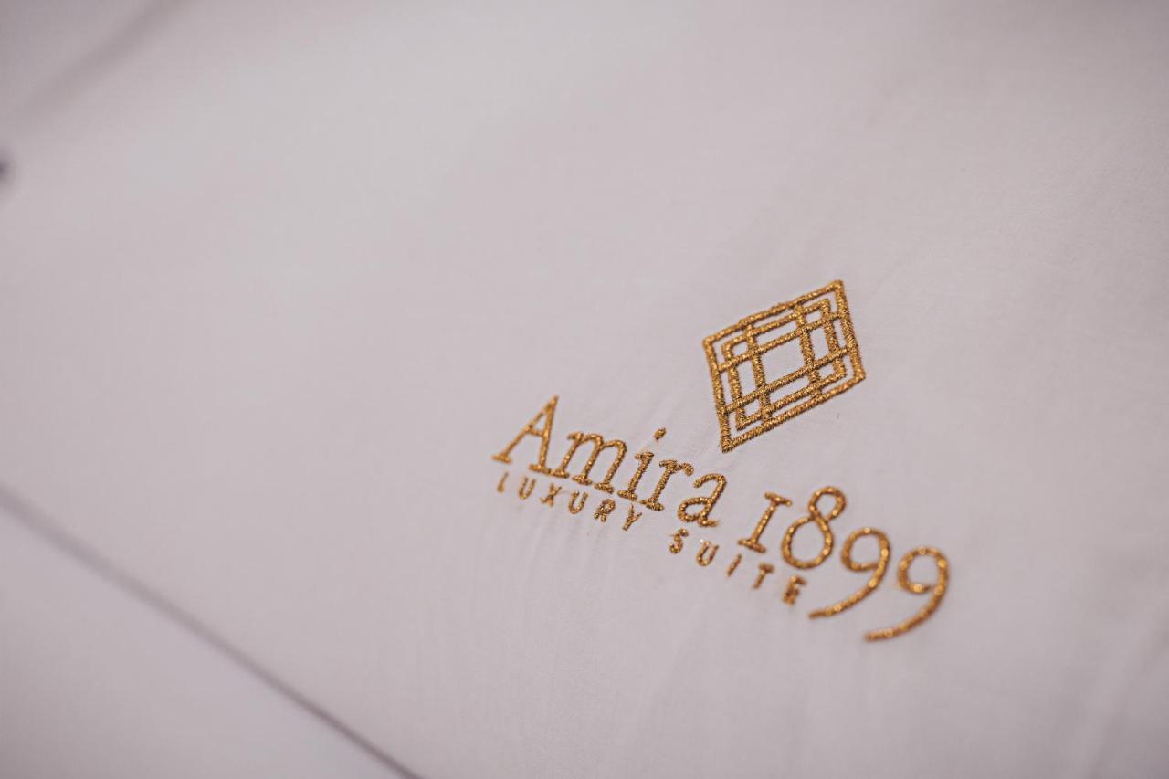 Amira 1899 Luxury Suite Галатина Екстериор снимка