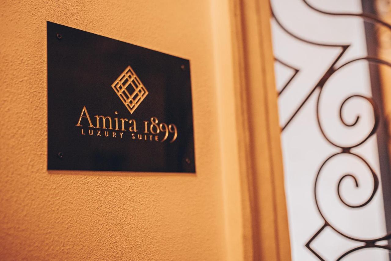 Amira 1899 Luxury Suite Галатина Екстериор снимка